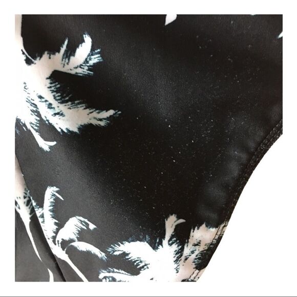 Aeropostale Black Palm Tree One Piece Swimsuit M - Picture 5 of 5
